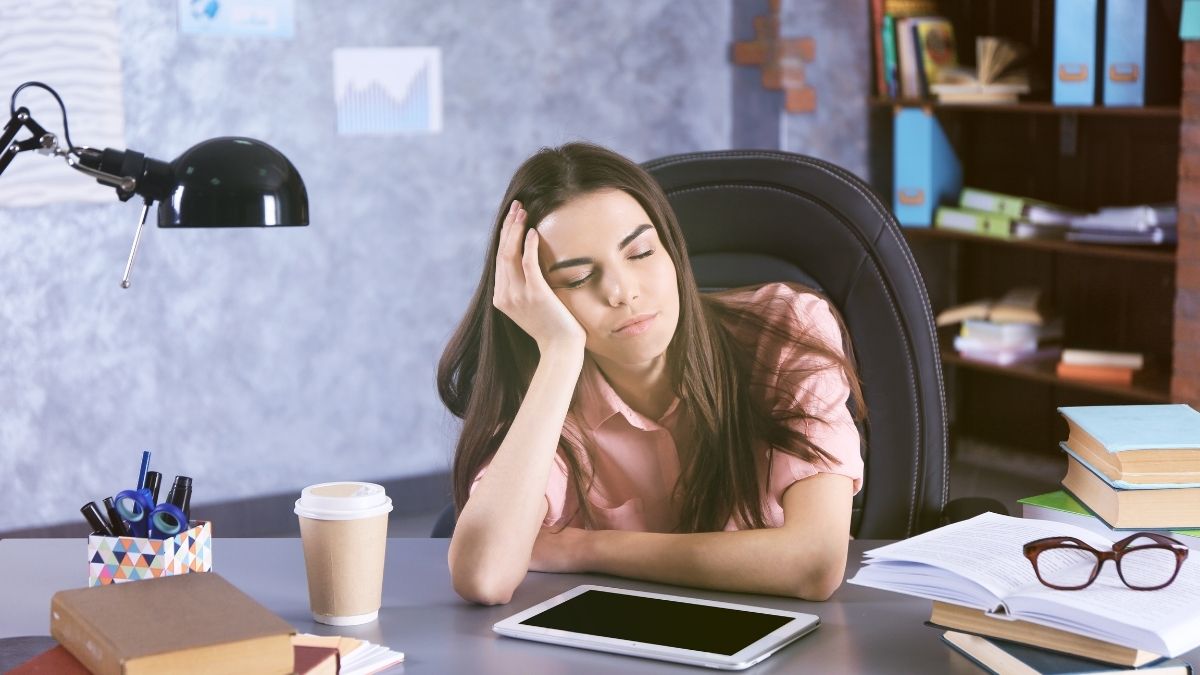 How to Fight Constant Tiredness and Brain Fog