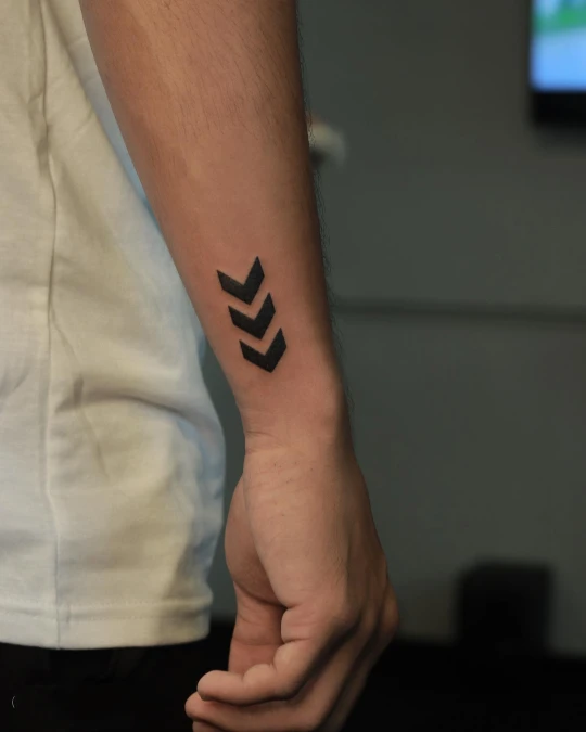 Bold Black Chevron Stack