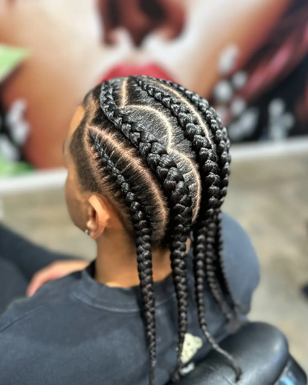 Curving Cornrows with Free-Flowing Ends