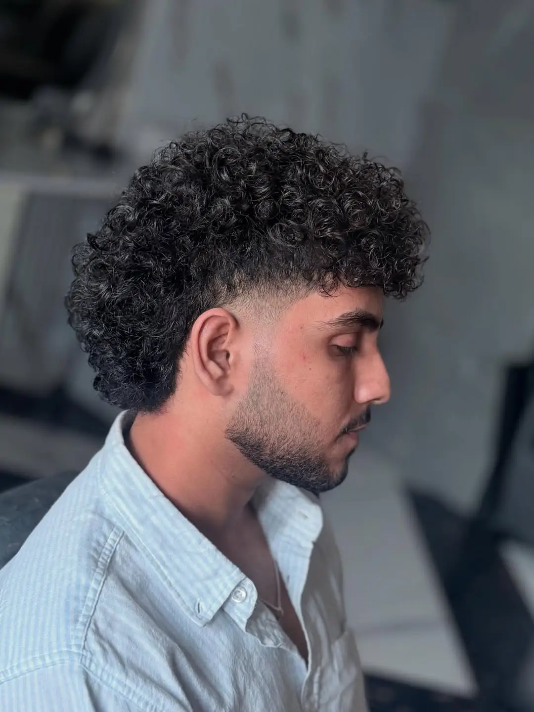 Defined Curls with Tapered Sides