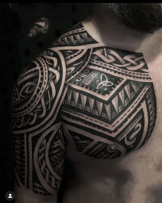Dense Tribal Armor With Woven Geometry