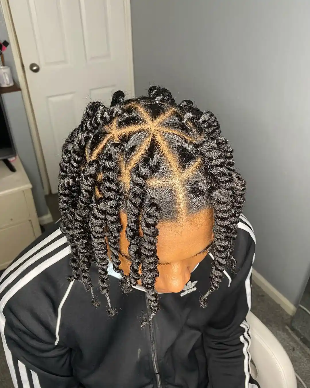 Geometric Grid Twists