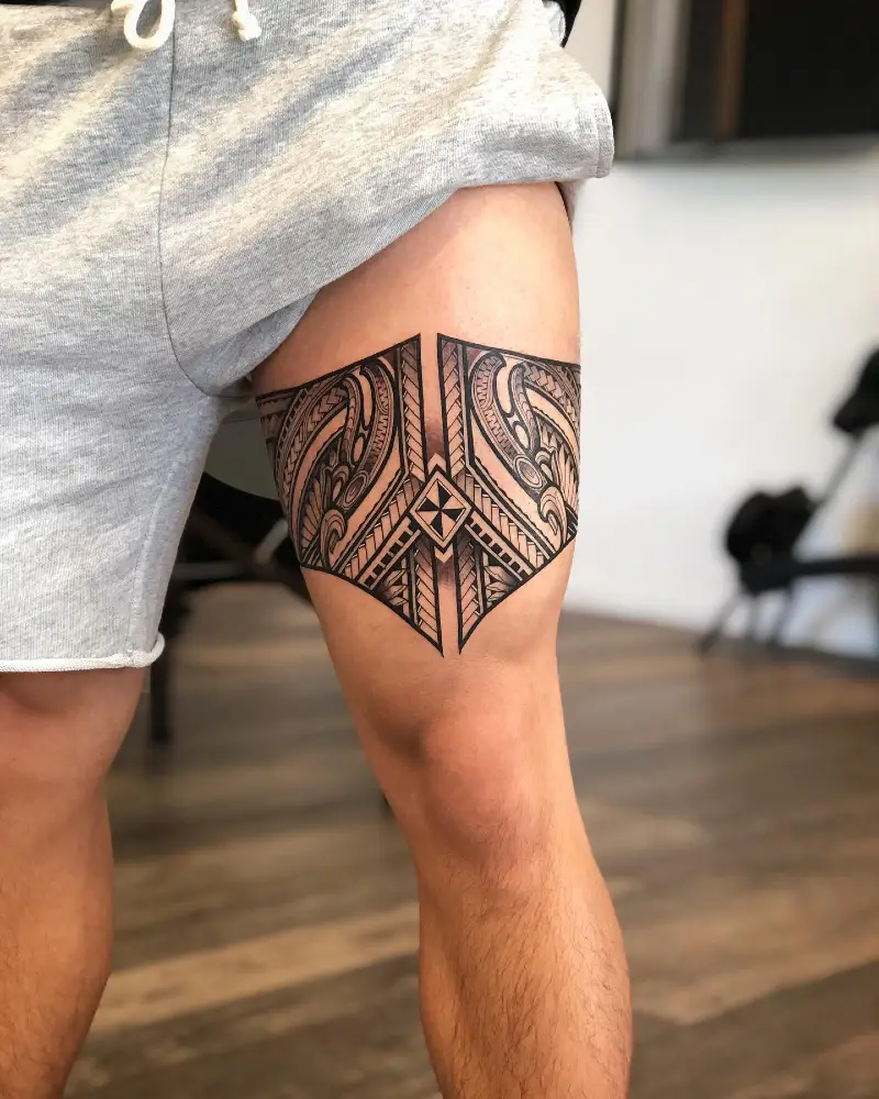 Geometric Thigh Band Wrap