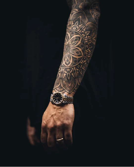 Heavy Blackwork Geometric Layers