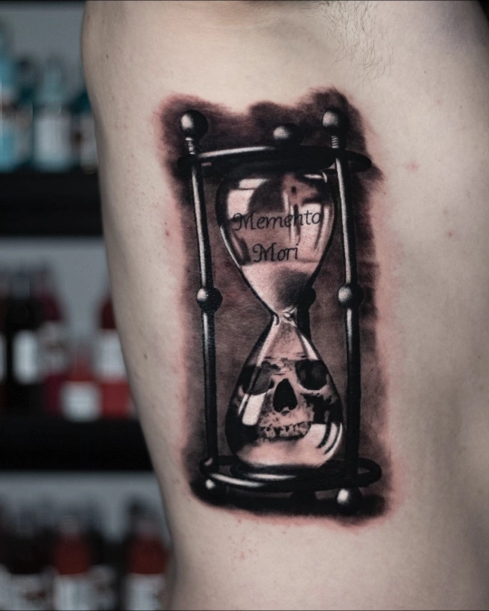 Heavy Blackwork Realism Hourglass
