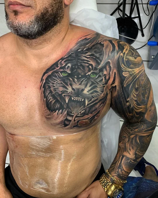 Heavy Blackwork Tiger With Vivid Accent Color