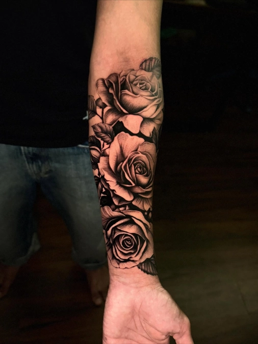High Contrast Black And Grey Roses