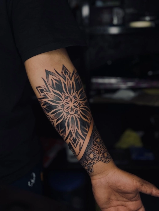 Large Scale Mandala And Diagonal Spacing