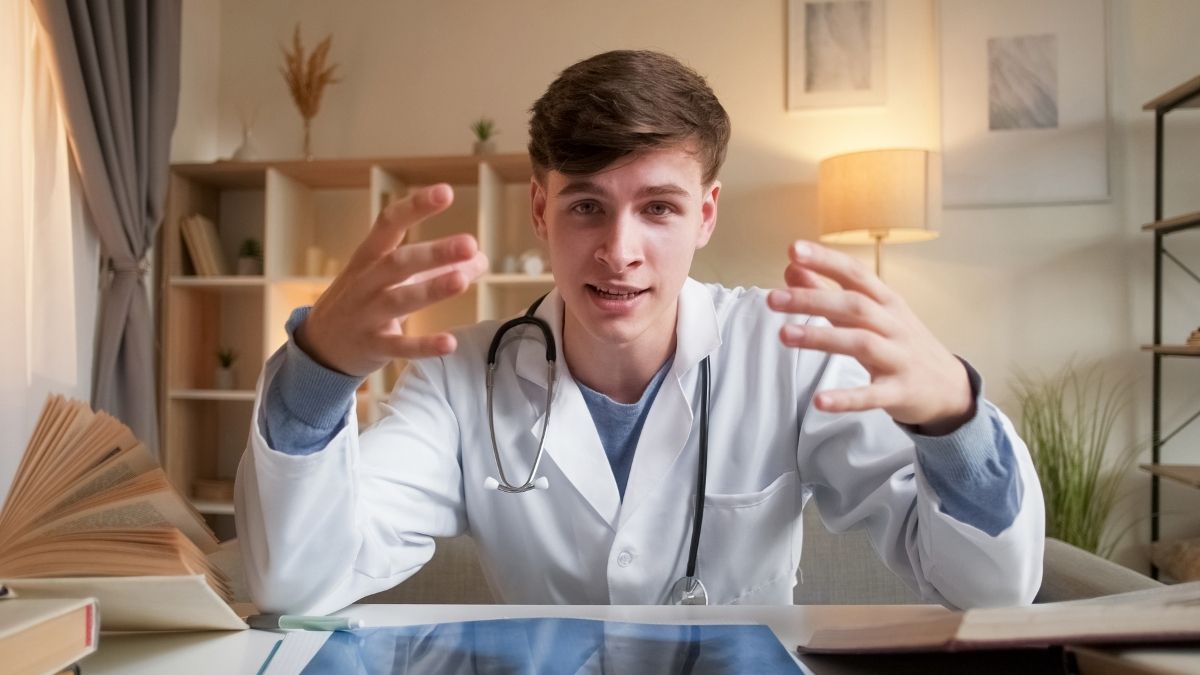 Signs You Need Functional Medicine (Not Just Regular Doctors)