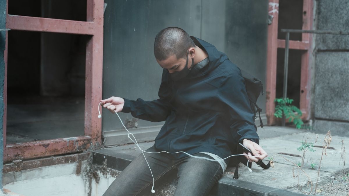 Social Isolation Hits Men Harder