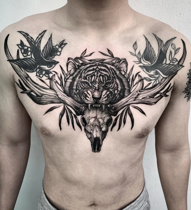 Symmetrical Tiger and Antler Sternum Chandelier