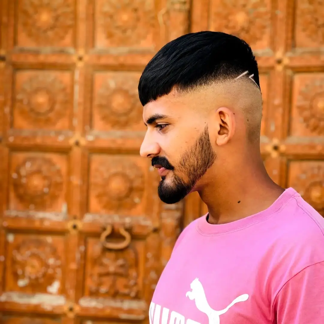 The Blunt Fringe Crop with Graphic Line Fade