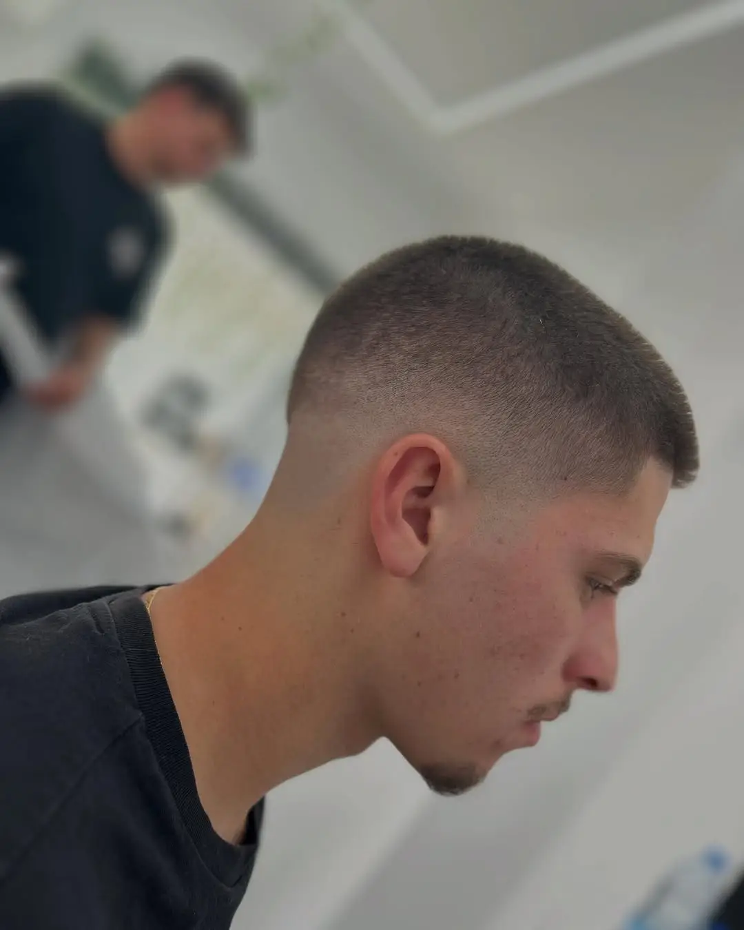 The Low Buzz with Clean Mid Fade
