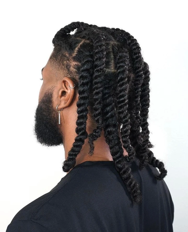 Voluminous Large Twists