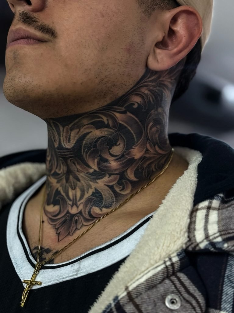 Ornate Baroque Filigree Full Collar